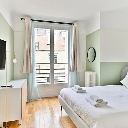 Bel Vue Degagee A * Neuilly-sur-Seine